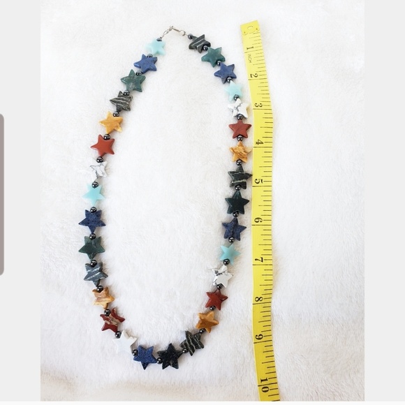 ⭐Stone Star Necklace⭐ - Picture 2 of 3